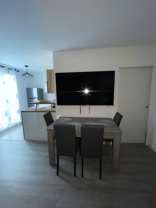 Superbe Appartement Tres Confortable Сери Екстериор снимка